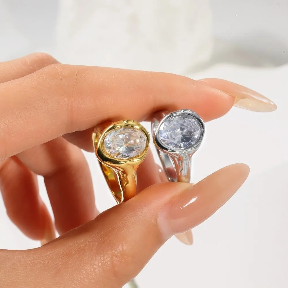 Irregular Oval Zircon Ring