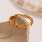Rhinestone Eight Awn Star Wave Shape Ring