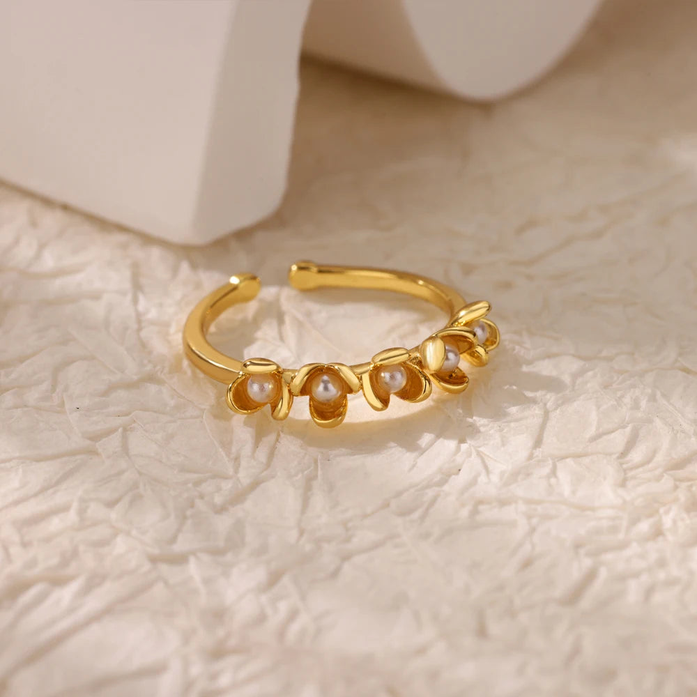 Zircon Geometric Rings