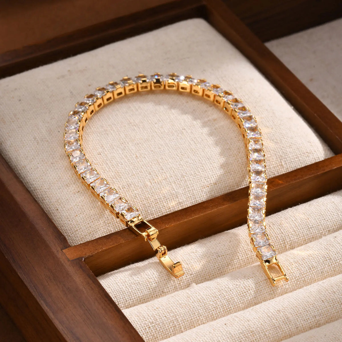 18K Gold Plated Elegant Bracelet